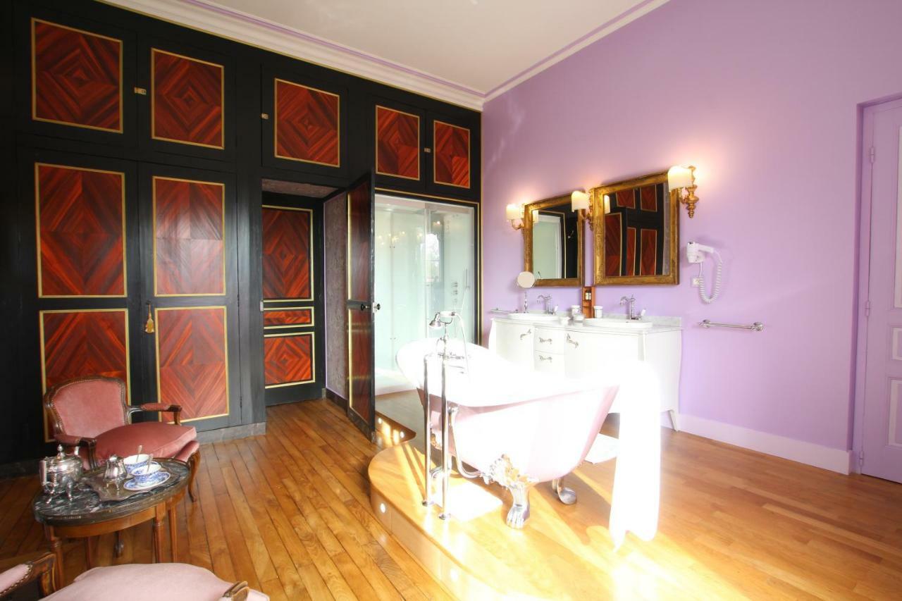 Chateau De Chantore Bacilly Bagian luar foto